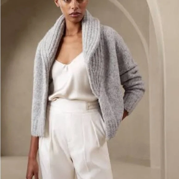 Banana Republic | Esme Grey Cardigan Sweater - Picture 4 of 11